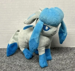 Pokemon Glaceon 6" Plush Pokemon Center No Tag - Picture 1 of 5