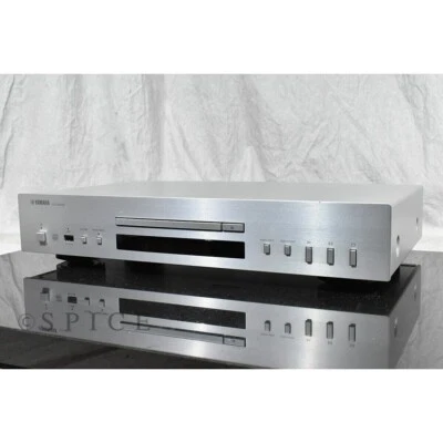 YAMAHA CD-S303 CD Player Silver CD 2Hz～20kHz CD-R/RW USB 2Hz～44kHz, -3dB - Image 1 of 4