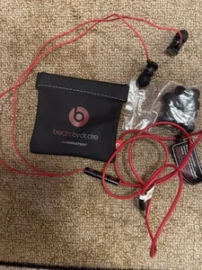 Beats by Dr. Dre urBeats3 Wired 3.5mm Earbuds In-Ear Headphones Replacement- Red - Photo 1 sur 6