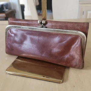 Hobo brown leather kiss lock magnetic wallet - Picture 1 of 9