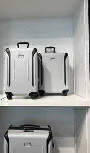 New Tumi Vapor Textured 4 Wheel Spinner Hard Shell Case Luggage White Large 30” - Picture 1 of 15