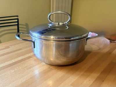 Pentola a due manici in acciaio inox, diam 21 cm - Immagine 1 di 4