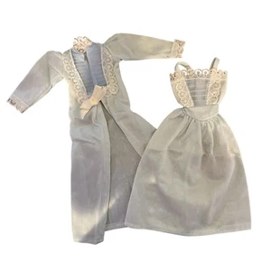 Vintage Barbie Nachthemd & Morgenmantel Set hellblau Spitzenborte Handarbeit  - Bild 1 von 13