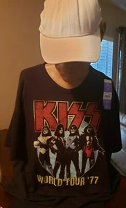 Kiss World Tour 77 TShirt New Men's Black 2XL - Picture 1 of 4