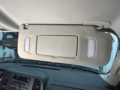 Солнцезащитный козырек для правостороннего пассажира с подсветкой подходит для 07–14 Escalade 329134 - Изображение 1 из 4