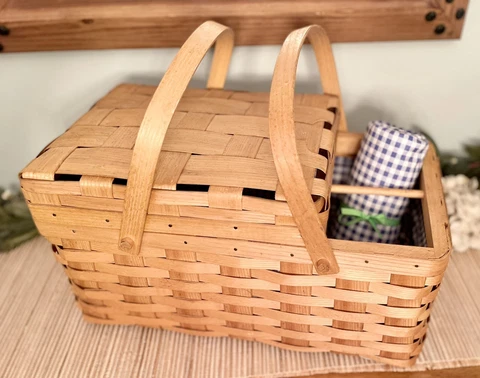 Woven Picnic Basket Wood Swing Handles Flip Top Blanket / Wine Holder Blue Plaid Cover