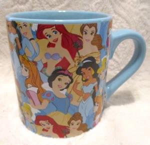Disney ~ Taza/taza de café collage princesa ~ tiene capacidad para 14 onzas - Imagen 1 de 11