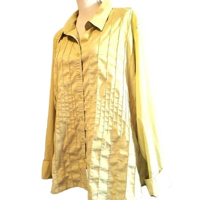 Bonito top abotonado verde pistacho Lane Bryant talla grande 26/28 pintuck recogido Foto 1 de 4