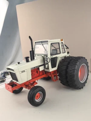 Case 1570 Tractor Agri King Spirit of ’76, Precision Elite Chaser 1/16 - Image 1 of 4