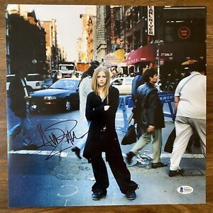 Avril Lavigne Signed Let Go Album Cover Photo with Beckett BAS COA and Proof