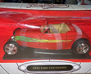 Yat Ming Road Signature Collection 1:18 1933 Ford Convertible Red W Flames NIB
