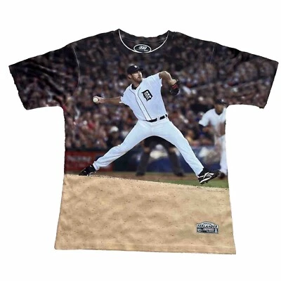 JUSTIN VERLANDER Detroit Tigers - Large - THREE60 Gear Dual Sided Photo T-Shirt - Image 1 of 4