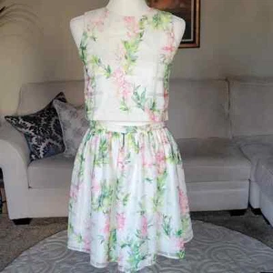 Pippa and Julie Floral 2-piece Skitrt and Top size 16( girl ) - Picture 1 of 8