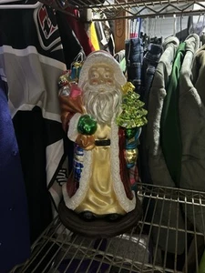 2017 Thomas Pacconi Classics große mundgeblasene Glas Weihnachtsmann Figur Holzsockel #5 - Bild 1 von 6