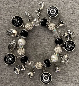 Oakland Raiders bracelet - Picture 1 of 2