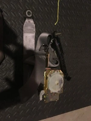 TOYOTA AVALON 2000-2004 CONJUNTO CINTURÓN SEGURIDAD LADO CONDUCTOR DELANTERO IZQUIERDO OEM 231977 Foto 1 de 2