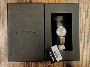 Reloj MVMT para mujer dorado con esfera dorada - Estilo minimalista - Nuevo con caja - Imagen 1 de 6