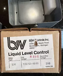 Relé de control de nivel de líquido con controles en blanco y negro tipo serie LH 8105 sin flotador 110/120v - Imagen 1 de 11