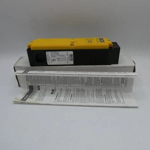 SICK I10-M0453 SAFETY LIMIT SWITCH NEW OTHER NO HEAD - Picture 1 of 8