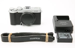 FUJIFILM X-M1 Full HD Video, 16.3MP Mirrorless Digital Camera (Body Only) Silver - Picture 1 of 11