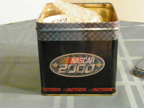 2000 NASCAR Collectors Coffee Mug New Never Used Cover