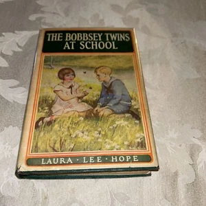 Bobbsey Twins At School By Laura Lee Hope Book Grosset & Dunlap Vintage HC/DJ - Picture 1 of 10