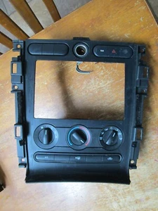2005-2009 FORD MUSTANG CENTER DASH CLIMATE CONTROL AC HEATER W/BEZEL TRIM OEM - Picture 1 of 17