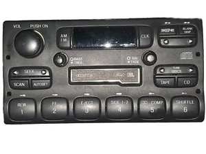 Mid 90s Ford radio cassette player - Bild 1 von 2