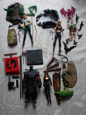 McFarlane Toys Danger Girl Maxim figuras y otros 3 con Tomb Raider Lara Croft Foto 1 de 4