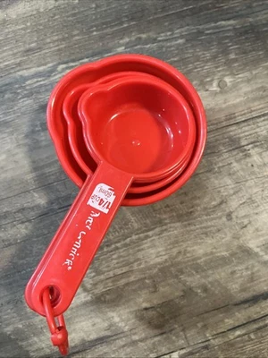 Measuring Cups  4 measuring cups  - Image 1 of 2