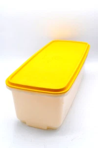 Vintage Tupperware Celery Vegetable Keeper Crisper Yellow Lid 782 - Picture 1 of 3