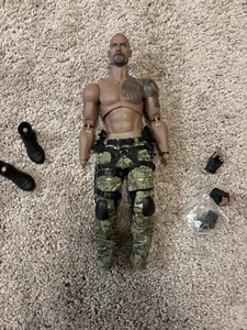 HOT TOYS DWAYNE ROCK JOHNSON GI JOE FAST FURIOUS BODY HEAD 1/6 ONLY - Picture 1 of 9