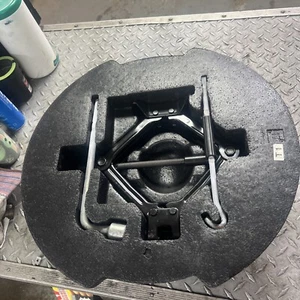 2006 - 2014 Hyundai Azera Emergency Spare Tire Jack Kit Lug Wrench Foam Tool sl6 - Picture 1 of 4