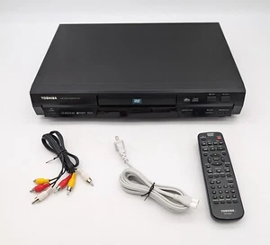*Tested with Remote* Toshiba SD-1600 DVD Video Player ColorStream Dolby Digital - Picture 1 of 10