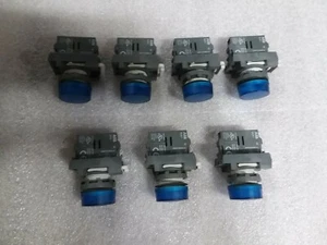 ABB ML1-20L10F Blue Modular Flat Round Pilot Lights - Lot of 7 - Picture 1 of 7