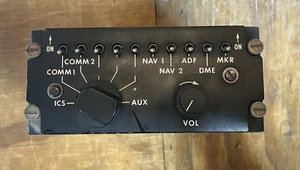 BELL HELICOPTER COMMUNICATION CONTROL UNIT P/N: 212-077-200-1 - Picture 1 of 6