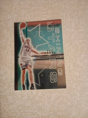 Fleer Mystique #13 SS Pau Gasol Shining Stars #/500 2003-04 Foto 1 de 2