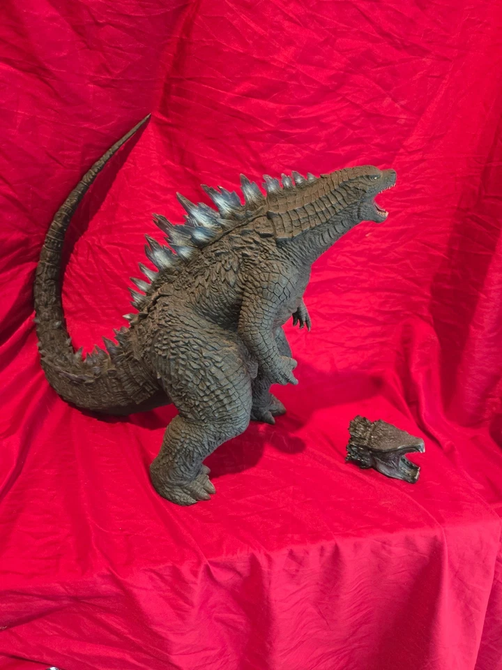 X-PLUS GODZILLA  2014 RIC VERSION - Image 1 of 3