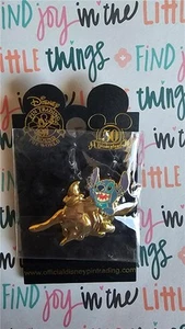 Disney Vehículo Dorado Colección Pin Stitch Montar Dumbo Elefantes Voladores 38476 - Imagen 1 de 1