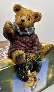 Estatuilla vintage de oso de Navidad de 6" para joven con caja - Imagen 1 de 6