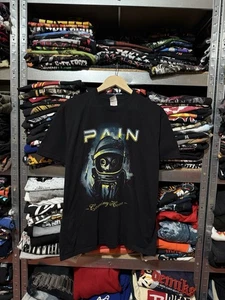 Camiseta negra vintage Pain Coming Home 2017 Rock Band para hombre talla L Y2K Hype - Imagen 1 de 7
