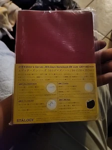 Nitoms STALOGY 018 Editor's Series 365 Days Notebook (A6 Red GRID) Midori Cover - Bild 1 von 2