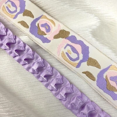 Ribete de costura rosa cinta jacquard y satinado púrpura oruga plisada 6 yardas Foto 1 de 4