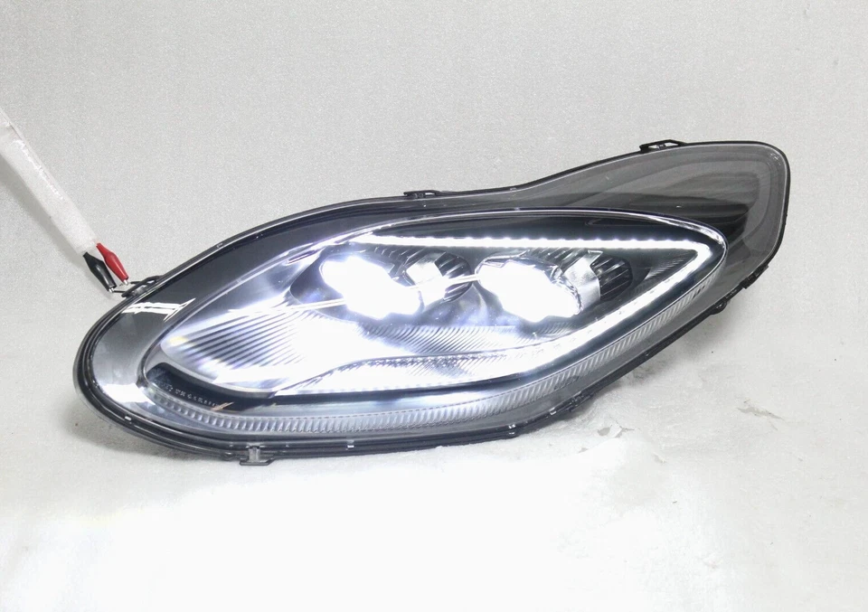 СОВЕРШЕННО НОВЫЙ! ЛЕВАЯ СВЕТОДИОДНАЯ ФАРА ASTON MARTIN DBS 2018-2024 ЛЕВАЯ СО СТОРОНЫ ВОДИТЕЛЯ ОТ ОРИГИНАЛЬНОГО ПРОИЗВОДИТЕЛЯ - Изображение 1 из 4