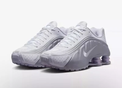 Nike Shox R4 Blanco y Metálico Platino Violeta Púrpura HF5076-100 Mujer Hombre Foto 1 de 4