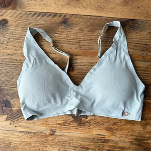 Danskin Pastal Green Bralette - Größe L - abnehmbare Cups - Bild 1 von 4
