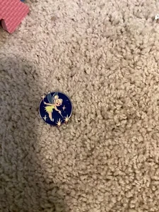 2023 Disney Parks Joey Chou Mystery Pin Trading Tinker Bell Peter Pan Tinkerbell - Bild 1 von 1