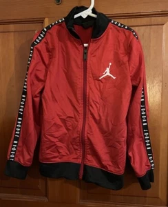 Nike Air Jordan Track Jacket Youth Size L Red Full Zip Hip Hop Streetwear Sport - Picture 1 of 5