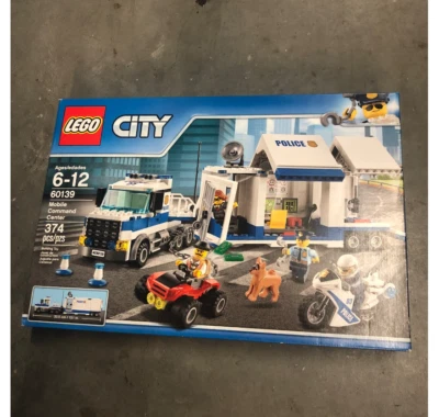 Lego City Mobile Command Center 60139 Building Kit 374 Pcs Retired Set - Image 1 of 4