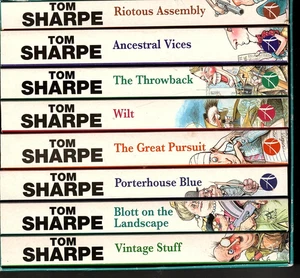 Tom Sharpe, 8-Volume Boxed Set (PB 2002) - Bild 1 von 1
